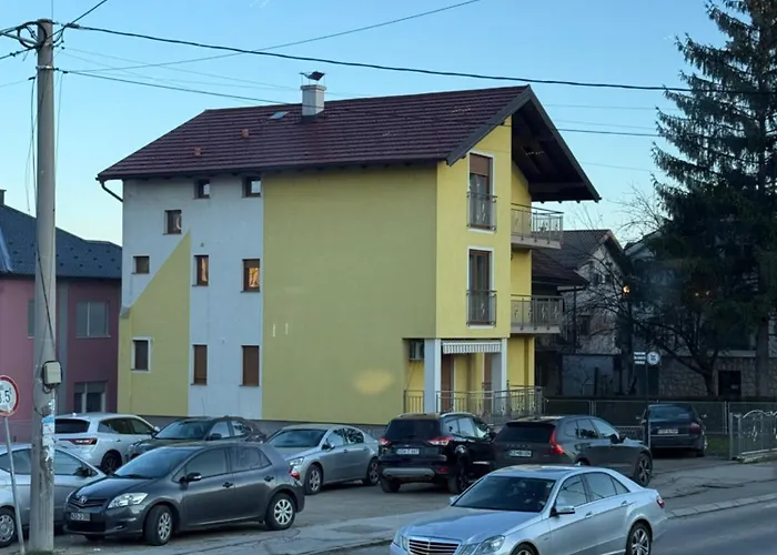 Papa Glisa Apartment